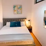 Views - Comfy & Spacious شقة