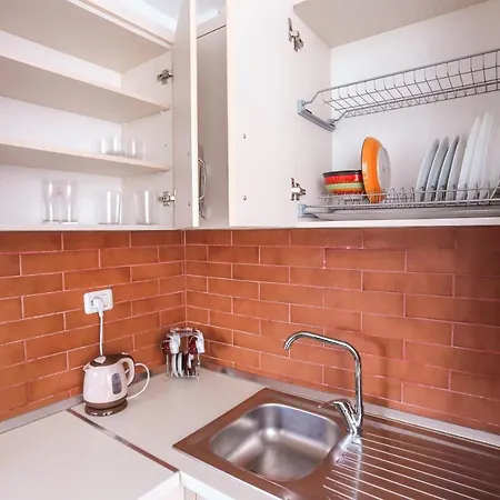 Apartment Views - Comfy & Spacious Tirana